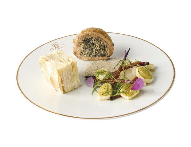 Christmas capon stuffed with mushrooms - 1 Person